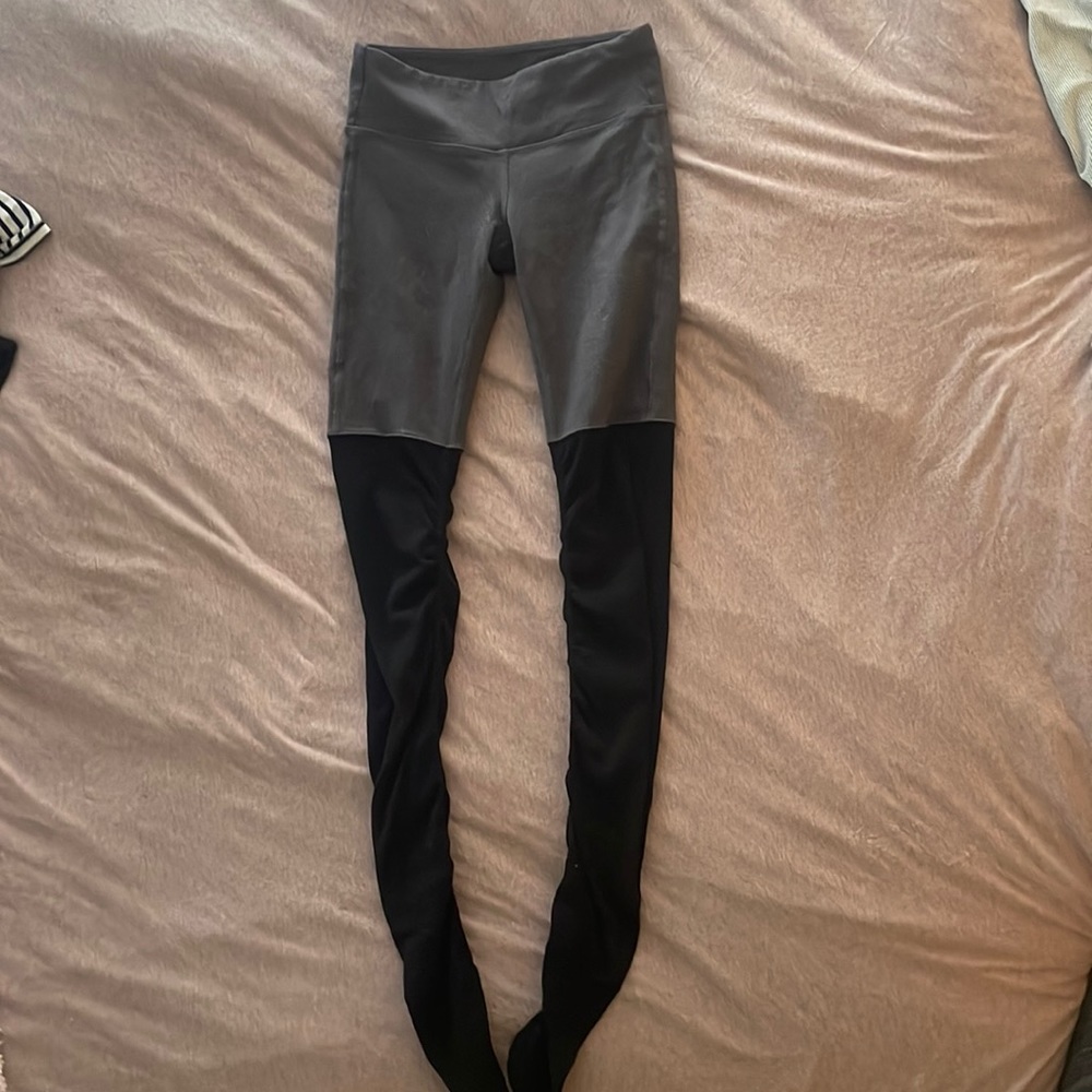 Alo Yoga Goddess Legging. Worn once!